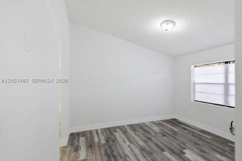 6473 NW 170th Ln, Hialeah FL - photo 12 of 24