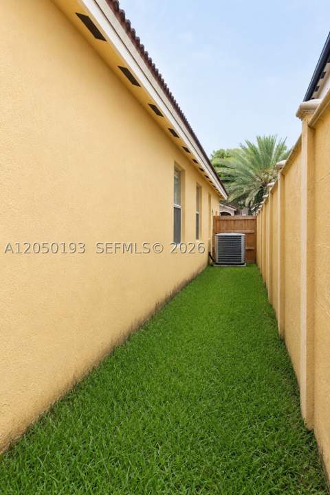16474 SW 84th St, Miami FL - photo 23 of 25
