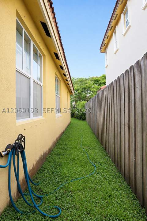16474 SW 84th St, Miami FL - photo 24 of 25