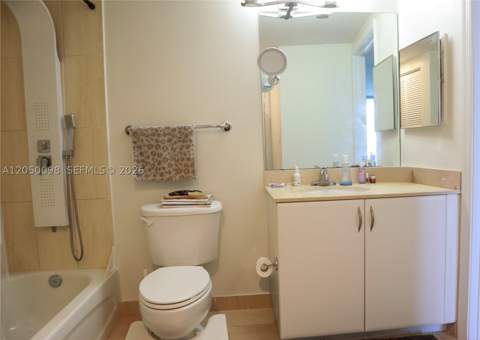 1750 N Bayshore Dr 3411, Miami FL - photo 21 of 28
