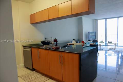 1750 N Bayshore Dr 3611, Miami FL - photo 13 of 27