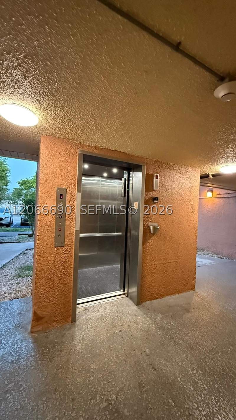 1 bedroom Condominium at 17530 NW 68th Ave C3008, Lakeview Gardens At Miami, Hialeah — photo 2