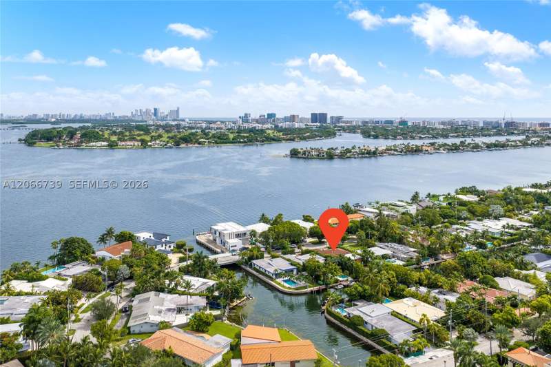 3 bedroom SingleFamilyResidence at 1860 Cleveland Rd, Biscayne Point, Miami Beach — photo 2