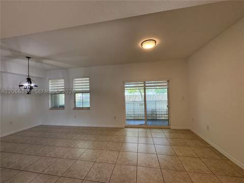 10885 NW 89th Ter 113, Doral FL - photo 14 of 58