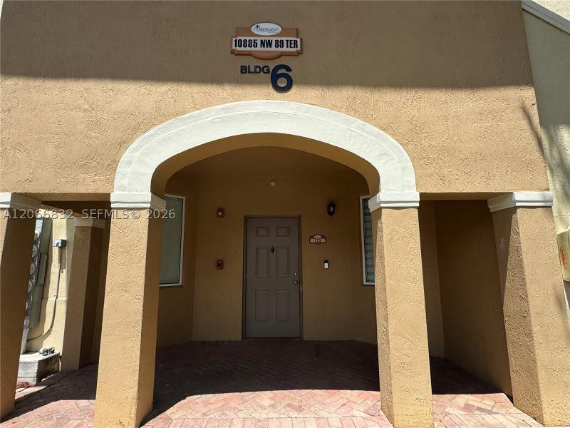 3 bedroom Condominium at 10885 NW 89th Ter 113, Coronado At Doral II Cond, Doral — photo 2