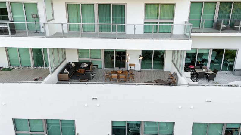 2 bedroom Condominium at 1600 SW 1st Ave 307, Le Parc At Brickell Condo, Miami — photo 4