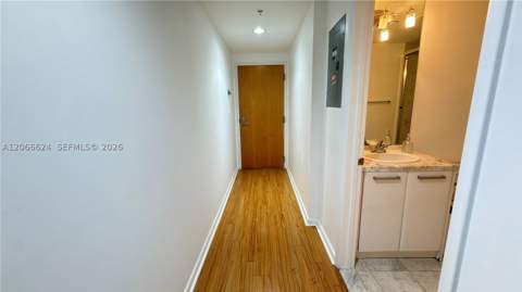 244 Biscayne Blvd 808, Miami FL - photo 11 of 40