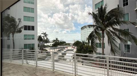 244 Biscayne Blvd 808, Miami FL - photo 23 of 40
