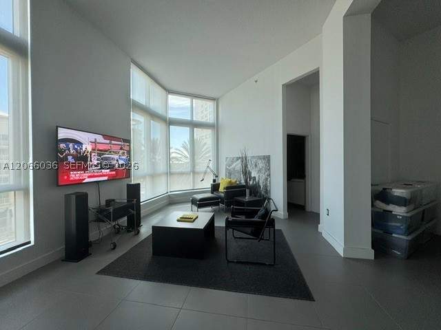 1 bedroom Condominium at 9055 SW 73rd Ct 406, Metropolis I At Dadeland, Miami — photo 3