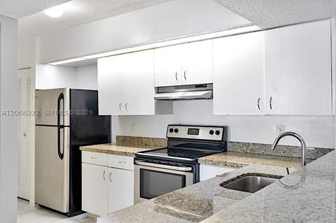 18830 NW 57th Ave 304, Hialeah FL - photo 11 of 24