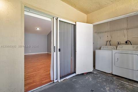 18830 NW 57th Ave 304, Hialeah FL - photo 7 of 24