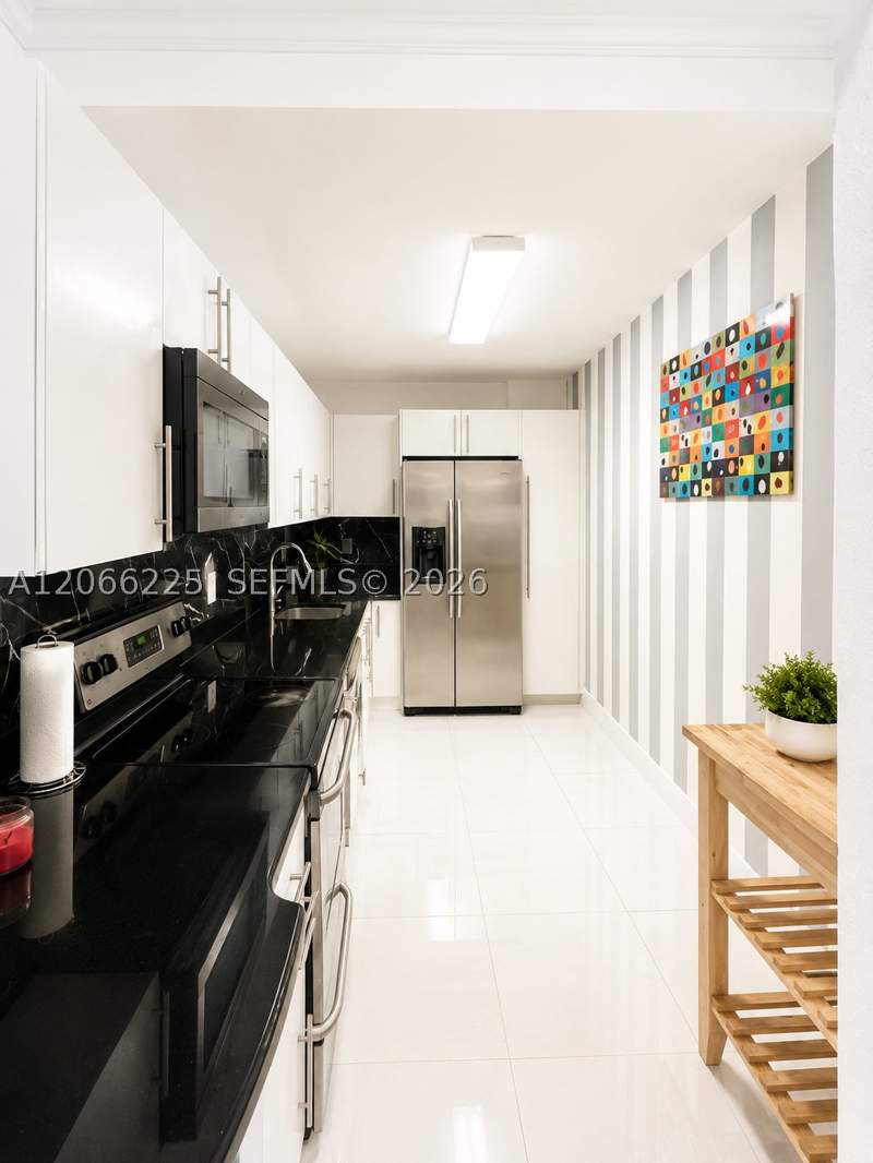 1 bedroom Condominium at 401 69th St 304, 401 Blu Of North Beach Co, Miami Beach — photo 5