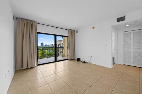3530 SW 22nd Street 902, Miami FL - photo 11 of 33