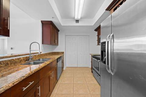 3530 SW 22nd Street 902, Miami FL - photo 8 of 33