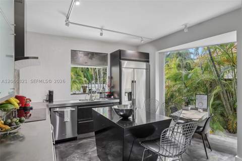 16581 NW 84th Ave, Miami Lakes FL - photo 12 of 59