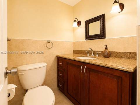 251 174th St 706, Sunny Isles Beach FL - photo 12 of 38