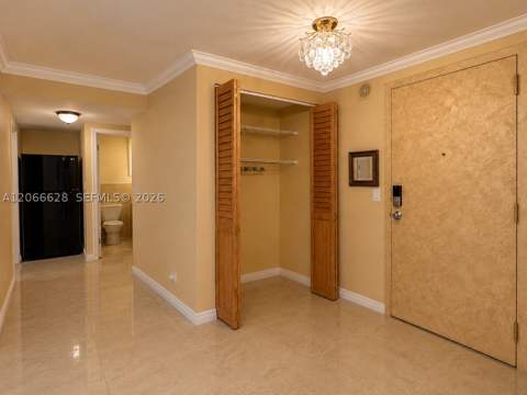 251 174th St 706, Sunny Isles Beach FL - photo 15 of 38
