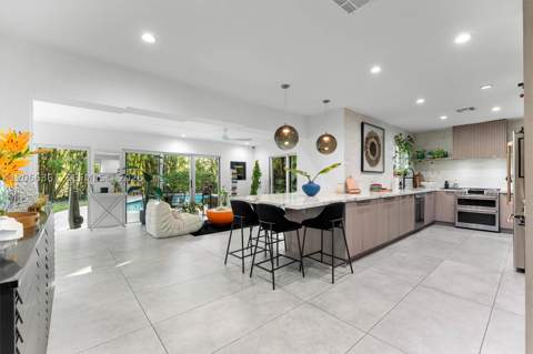 11400 Griffing Blvd, Biscayne Park FL - photo 12 of 66