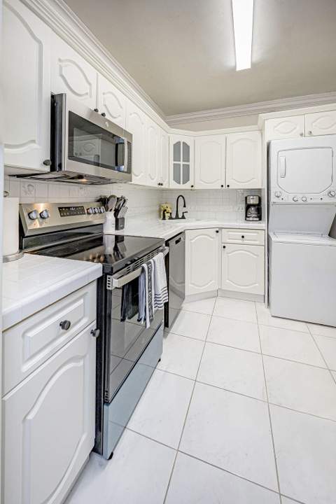 5601 Collins Avenue 816, Miami Beach FL - photo 11 of 45