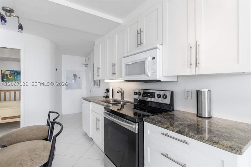 2 bedroom Condominium at 401 Ocean Dr 316, The Presidential Condo, Miami Beach — photo 5