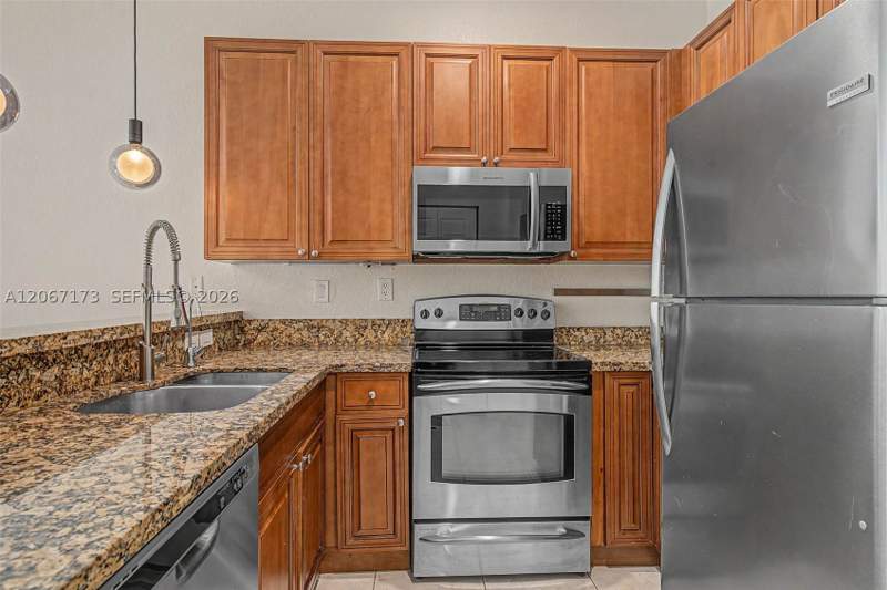 2 bedroom Condominium at 2945 Coconut Ave 2, Coconut Developers Condo, Miami — photo 4