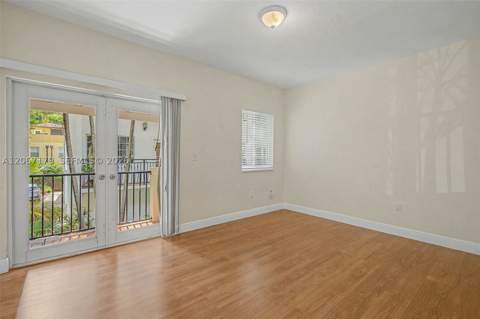 2945 Coconut Ave 4, Miami FL - photo 12 of 15