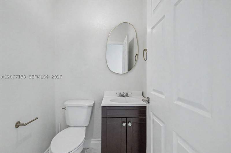 2 bedroom Condominium at 2945 Coconut Ave 4, Coconut Developers Condo, Miami — photo 5
