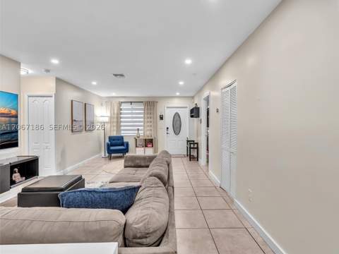11911 SW 168th Ter, Miami FL - photo 6 of 23