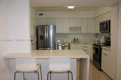 5161 Collins Ave 1510, Miami Beach FL - photo 11 of 32