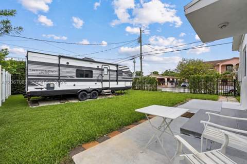 3930 W 2nd Ave, Hialeah FL - photo 23 of 29