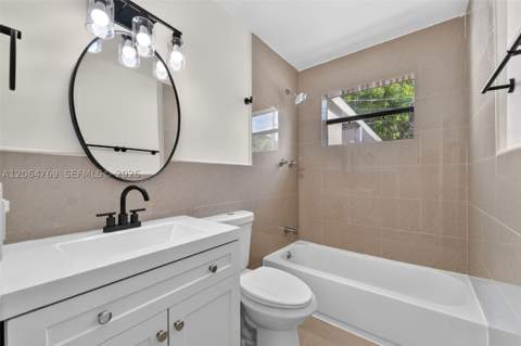 1583 NE 152nd St, North Miami Beach FL - photo 17 of 39