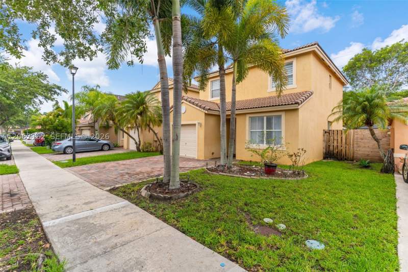 3 bedroom SingleFamilyResidence at 1430 SE 18th Ter, Shores At Keys Gate, Homestead — photo 2