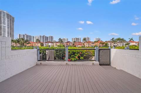 3750 NE 209 Ter, Aventura FL - photo 17 of 66