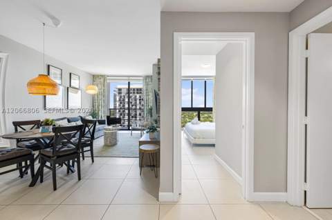 5350 NW 84th Ave 1614, Doral FL - photo 11 of 35