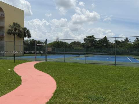 6980 NW 186th St 3-423A, Hialeah FL - photo 8 of 10