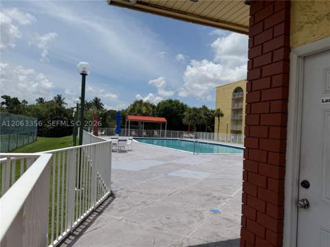 6980 NW 186th St 3-423A, Hialeah FL - photo 9 of 10