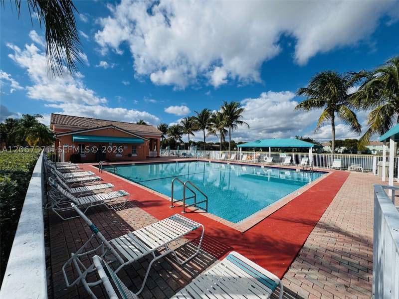 3 bedroom Townhouse at 1527 SE 24th Ct 234, Shoma Townhomes At Keysco, Homestead — photo 5