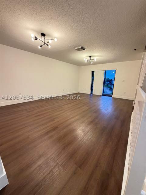 9902 Hammocks Blvd 102-60, Miami FL - photo 6 of 12