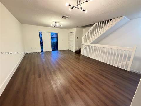 9902 Hammocks Blvd 102-60, Miami FL - photo 7 of 12