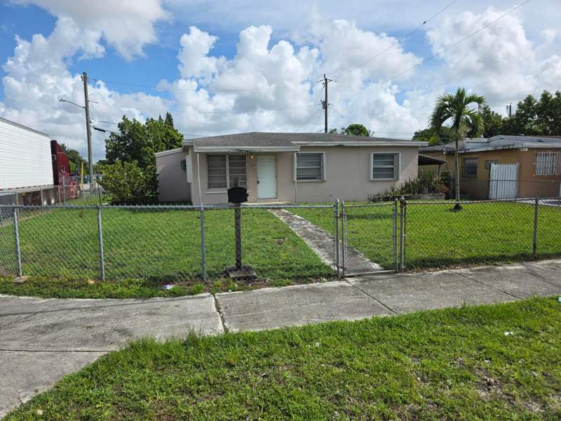 3 bedroom SingleFamilyResidence at 3555 NW 95th Street, Ricmar Heights, Miami — photo 4