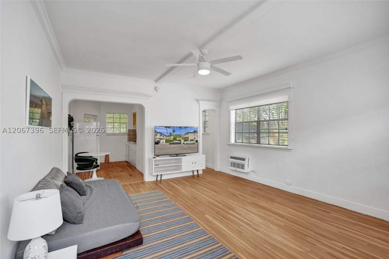 0 bedroom Condominium at 717 Espanola Way 204, Espanola Way Villas Condo, Miami Beach — photo 3