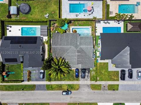 9712 SW 133rd Pl, Miami FL - photo 10 of 62
