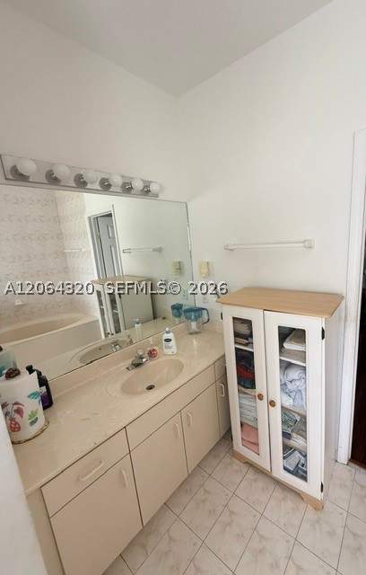 13654 SW 124th Ave Rd, Miami FL - photo 10 of 17