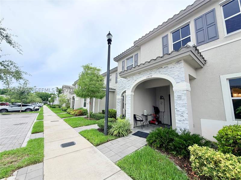 3 bedroom Townhouse at 1877 SE 26th Ter, Keys Gate Residential, Homestead — photo 4
