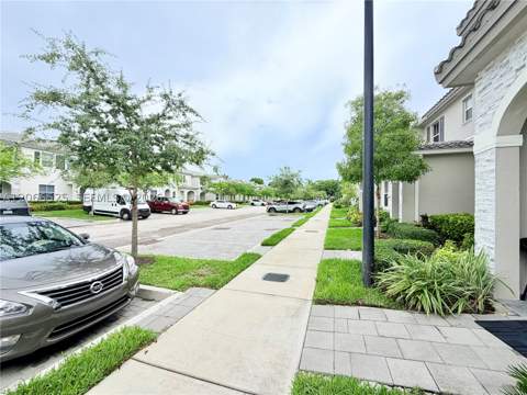 1877 SE 26th Ter, Homestead FL - photo 6 of 78