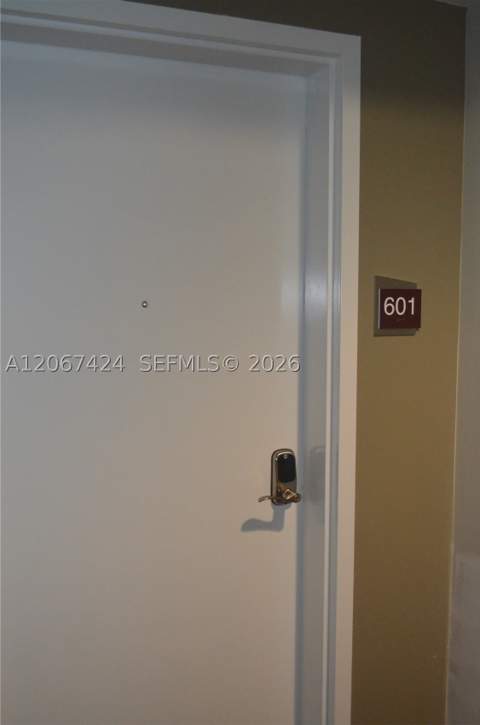 7825 NW 107th Ave 601, Doral FL - photo 13 of 35