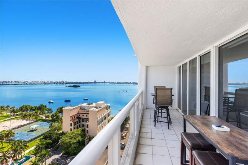 3 bedroom Condominium at 1717 N Bayshore Dr A-1951, Venetia Condo, Miami — photo 4