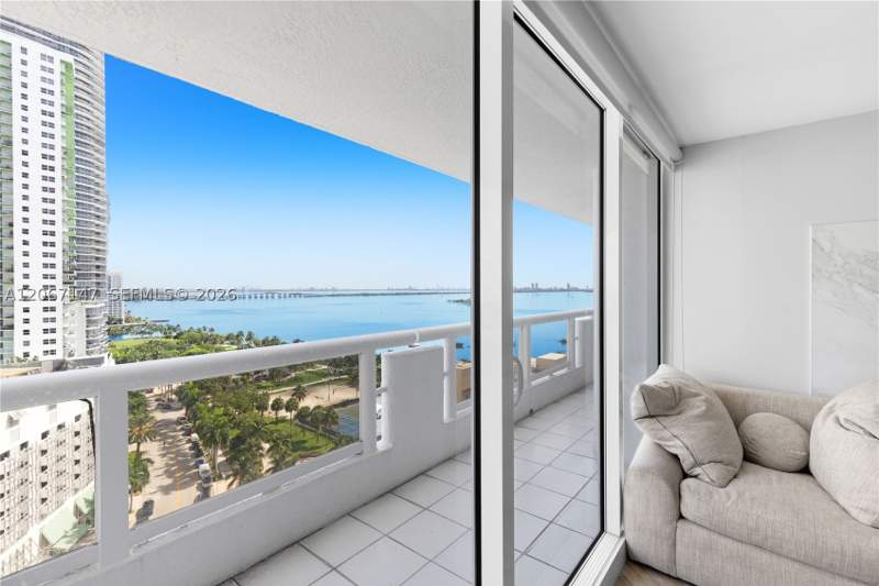 3 bedroom Condominium at 1717 N Bayshore Dr A-1951, Venetia Condo, Miami — photo 5