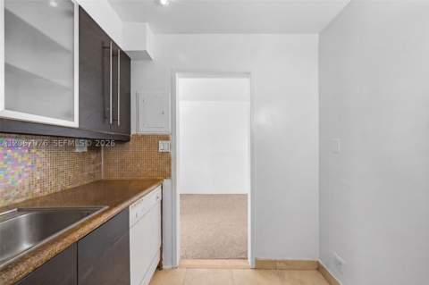 1000 West Ave 309, Miami Beach FL - photo 7 of 37