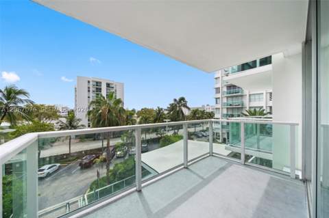 1000 West Ave 309, Miami Beach FL - photo 9 of 37